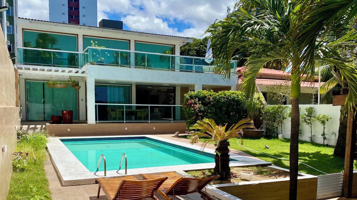 Olinda House | Beautiful 500m2 Beachfront House in Olinda with Swimming Pool and Air Conditioning in the Bedrooms
