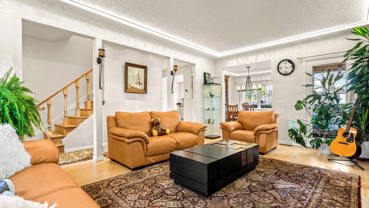 Shaughnessy House | Beautiful 5 BR Westside House + Panoramic Views!