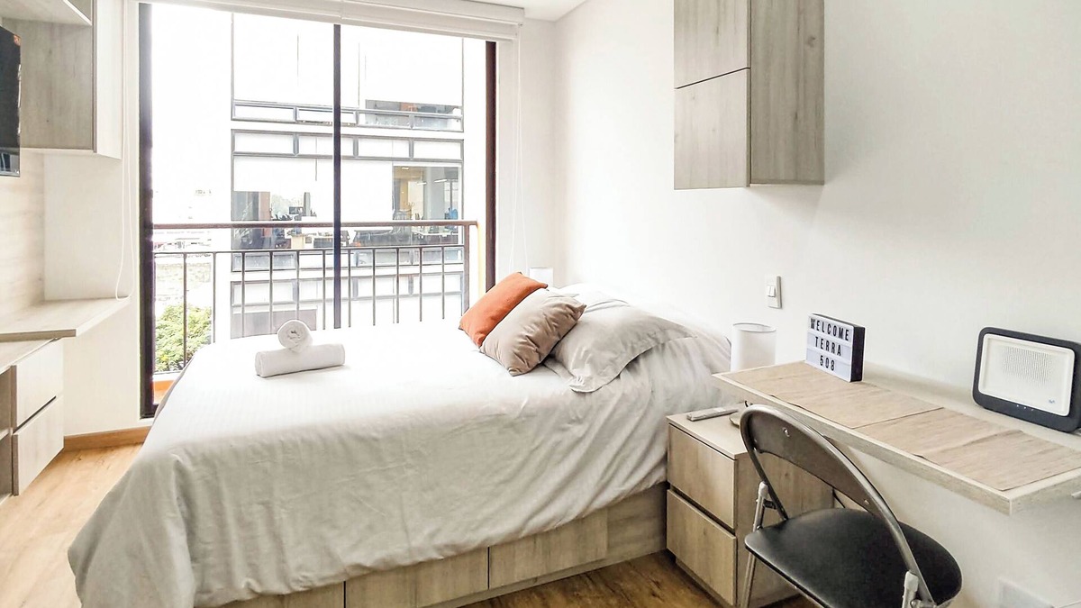La Castellana Apartment | Beautiful 5 star Loft - near Iserra 100 Bogota