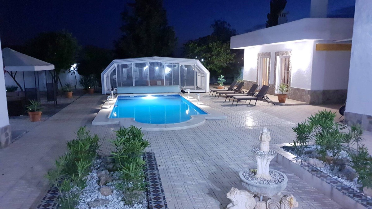 Fortuna Villa | Beautiful 6 Bed Villa Fortuna split into 2 villas