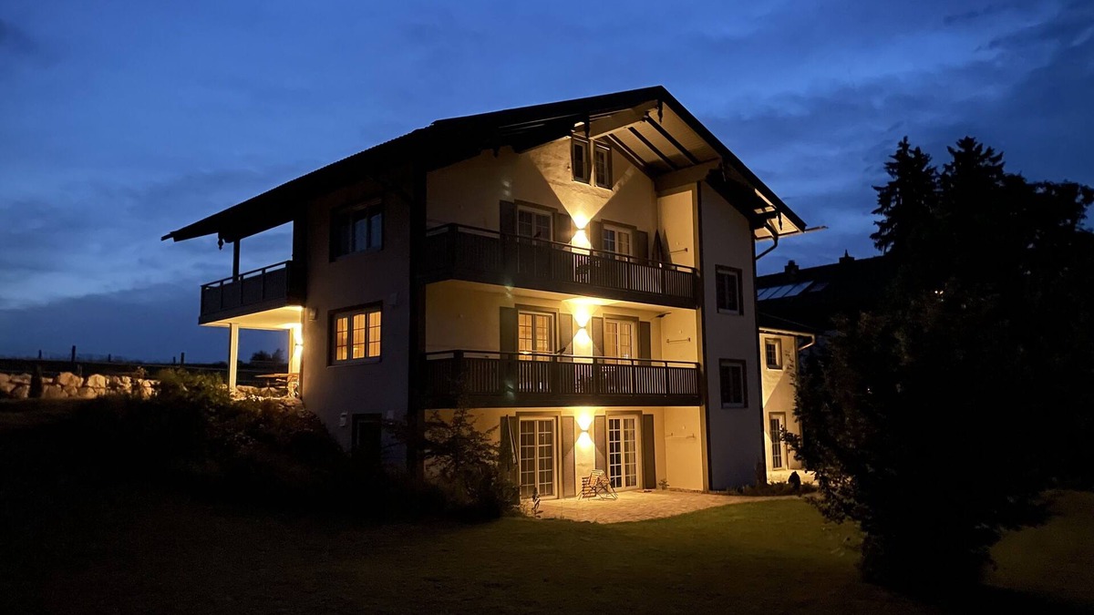 Rimsting Apartment | Beautiful 75sqm apartment with terrace in country villa on Lake Chiemsee