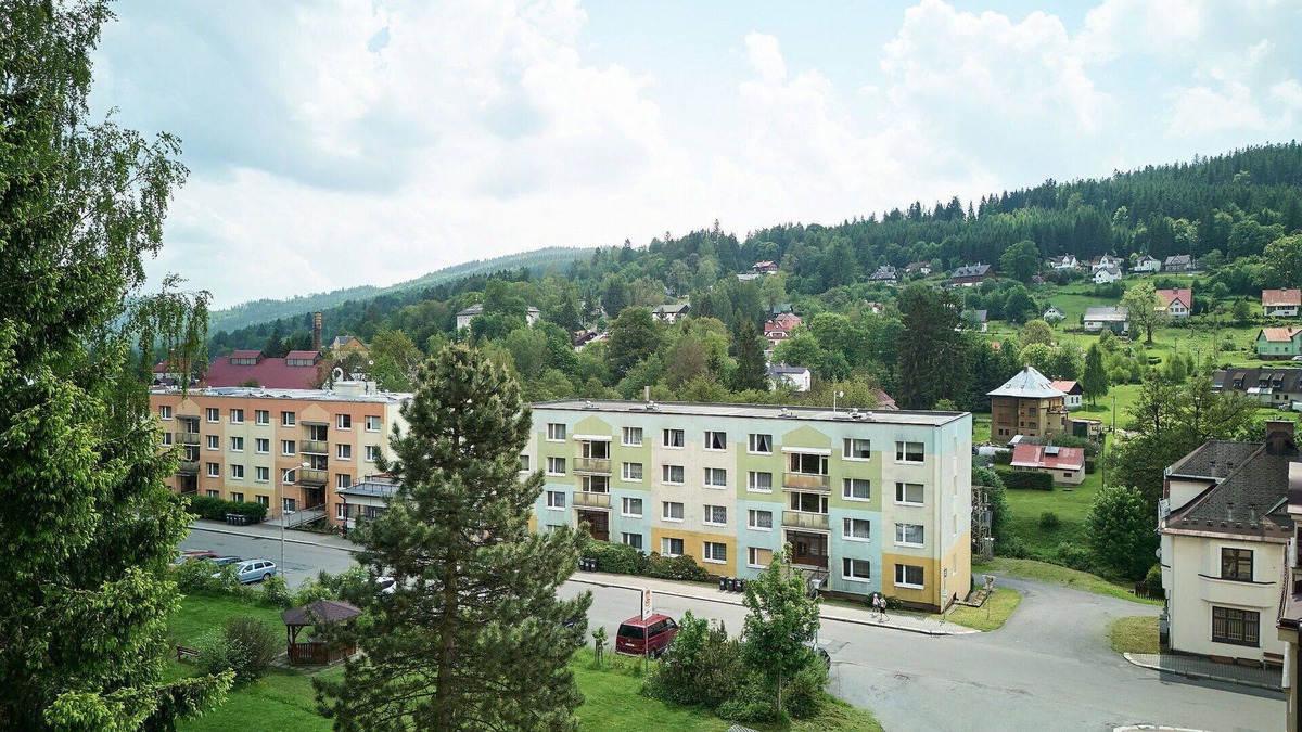 Josefov Dul Apartment | Beautiful apartment for 6 guests with WIFI, TV, balcony and parking