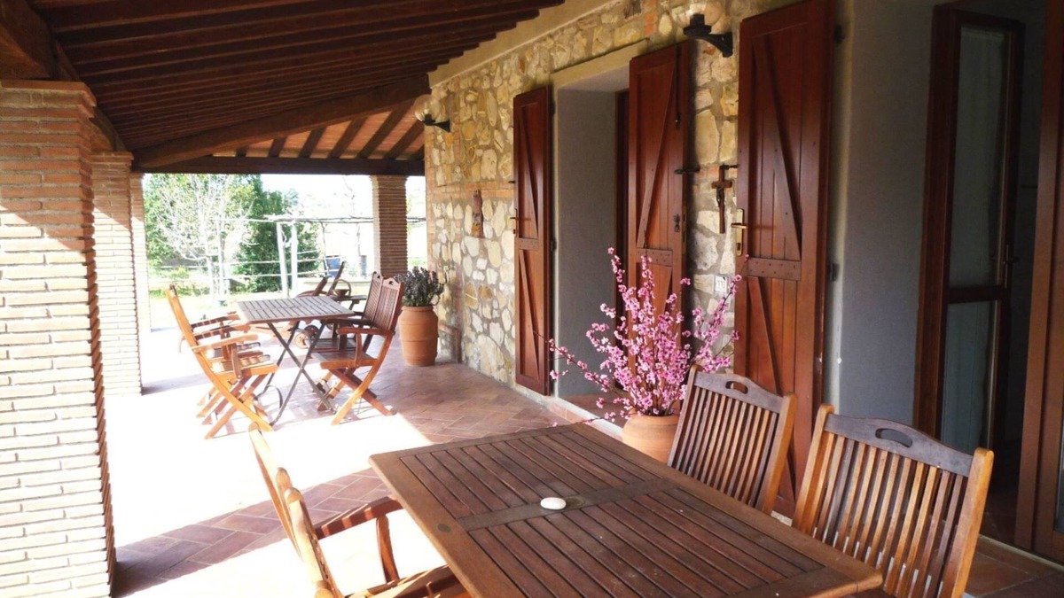 Magliano in Toscana Apartment | Beautiful apartment for 4 people with TV, pets allowed and parking