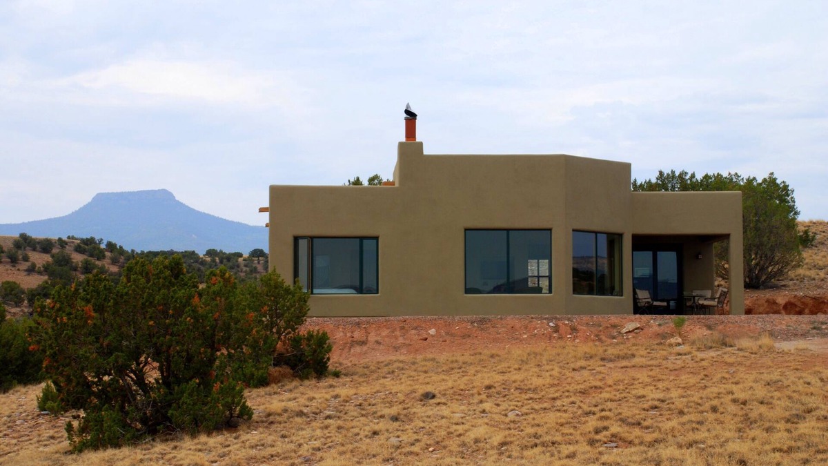 Youngsville House | Beautiful Adobe Overlooking Ghost Ranch And Abiquiu Lake