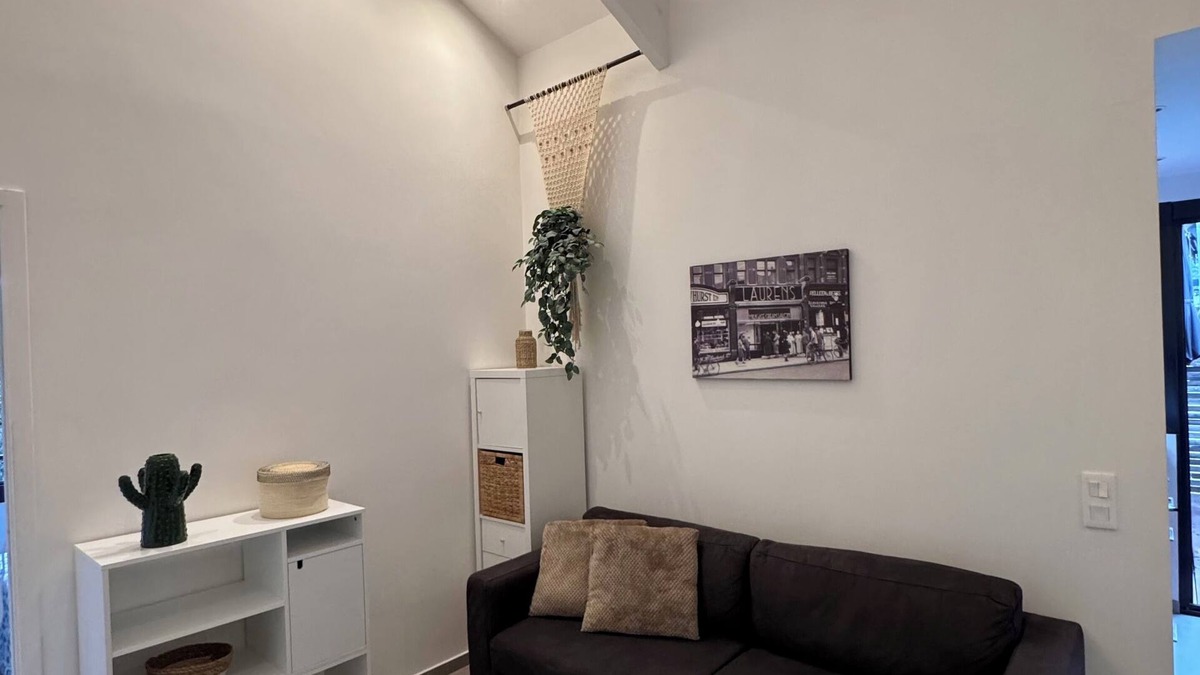 Falicon Apartment | Beautiful air-conditioned 2-room apartment 33 m2 with terrace