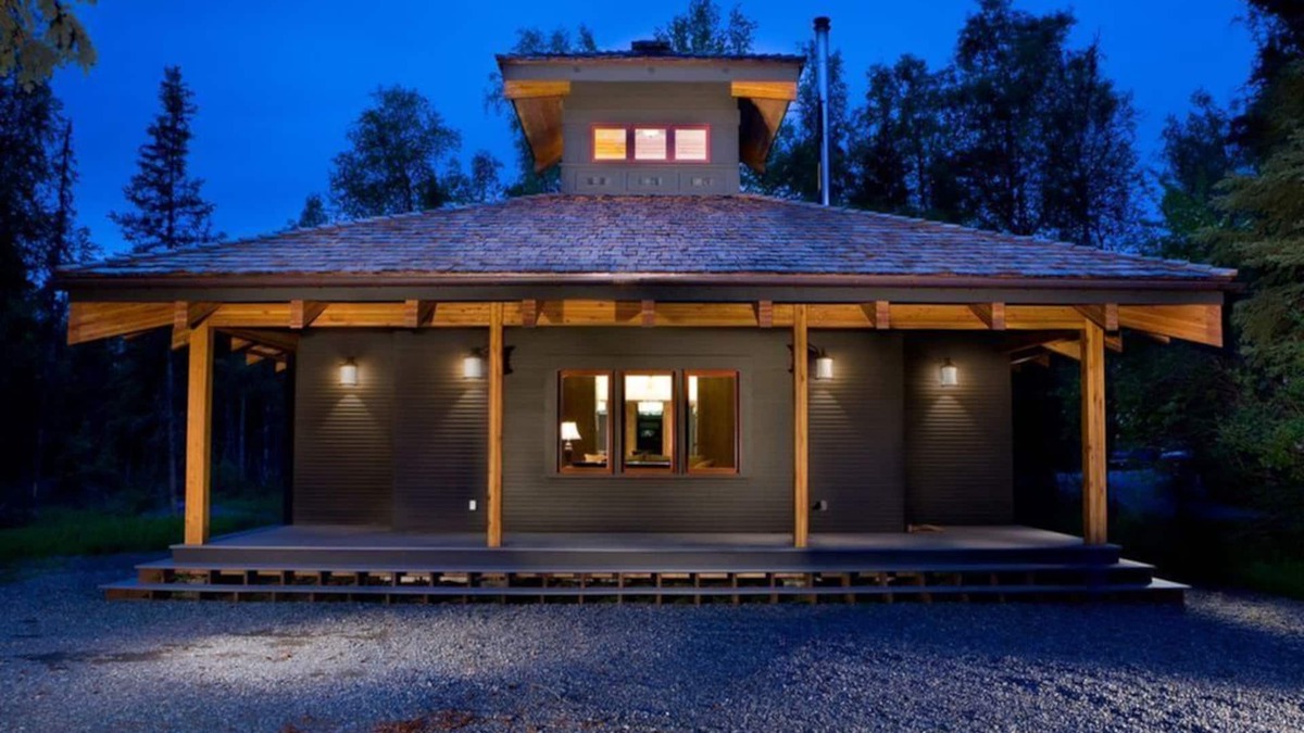 Cooper Landing House | Beautiful Alaska Vacation Home Steps from Kenai River (Lynx Cottage)