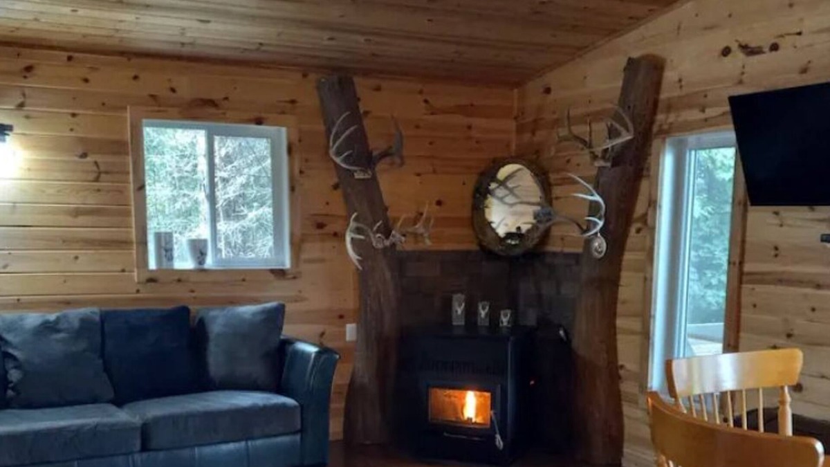 Machin Resort | Beautiful All Equiped Eagle Lake View Cottage