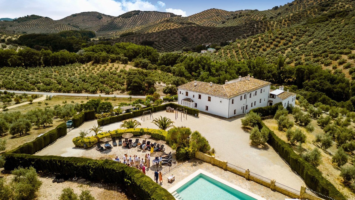 Las Lagunillas Cottage | Beautiful Andalusian house located between olive groves. Up to 30+ people