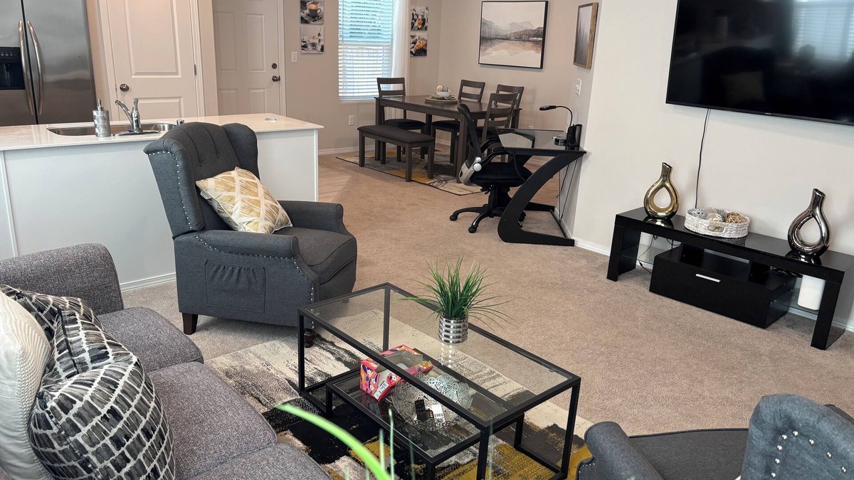 South Hill House | Beautiful and amazing community