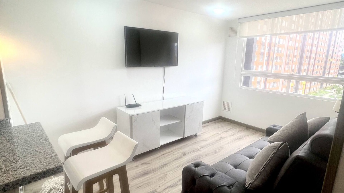 Ciudad Salitre Apartment | *Beautiful and comfortable apartment near the airport!