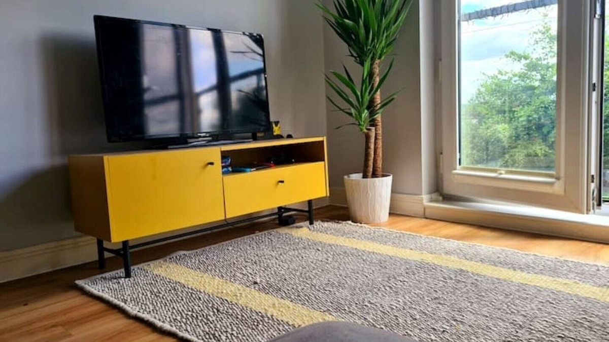 High Barnet Apartment | beautiful and convenient 2 bedroom flat - North London