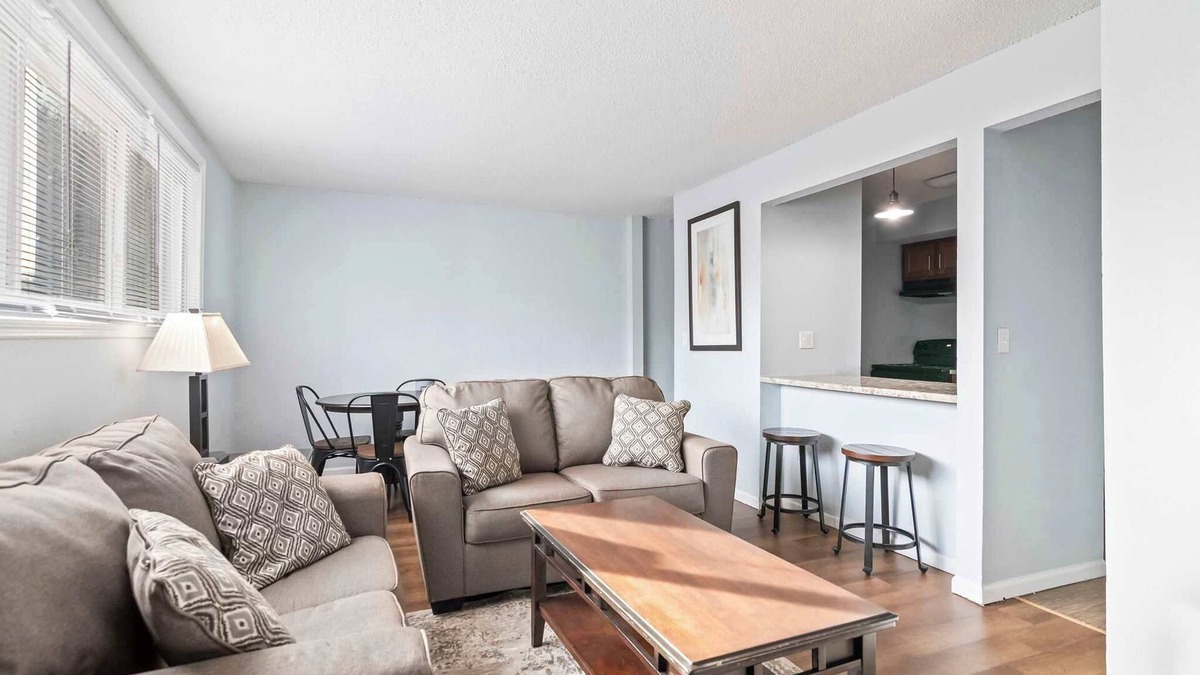 Springfield Apartment | Beautiful and Cozy Apartment in Springfield- 2 Bedroom