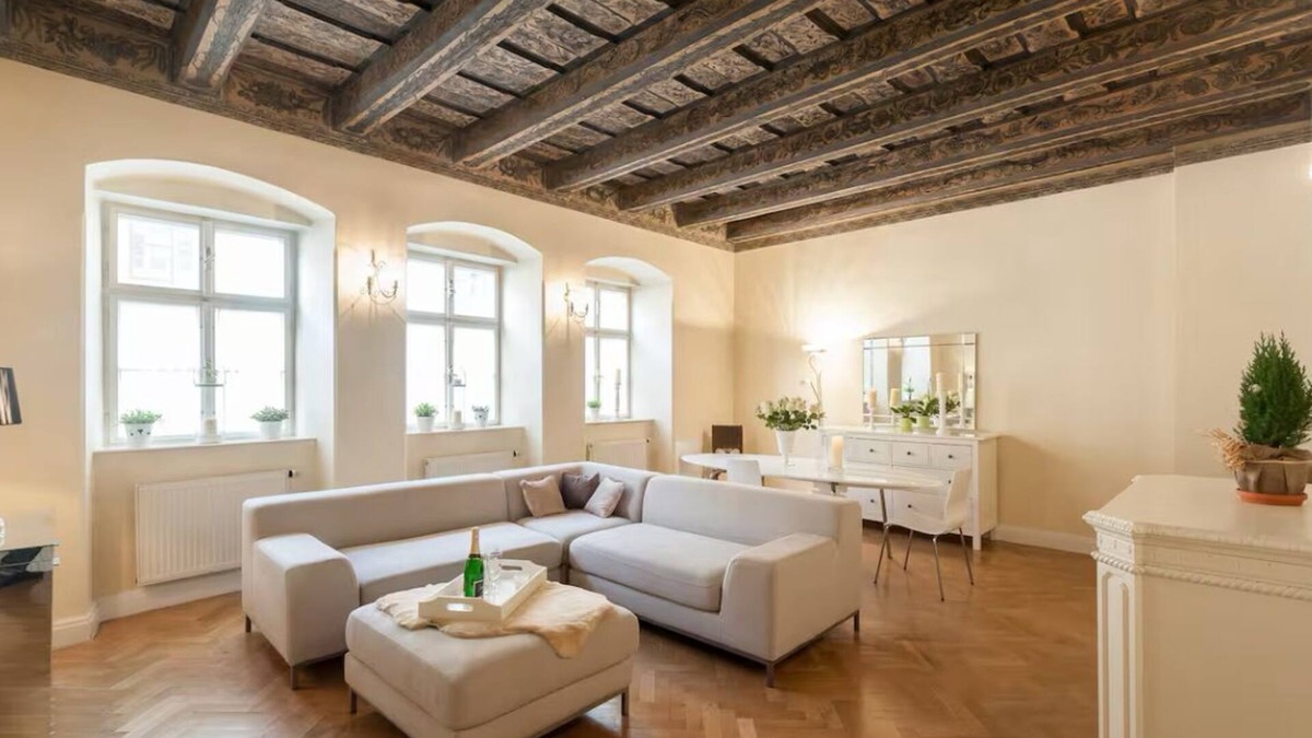 Hradcany Apartment | Beautiful and historic apartment
