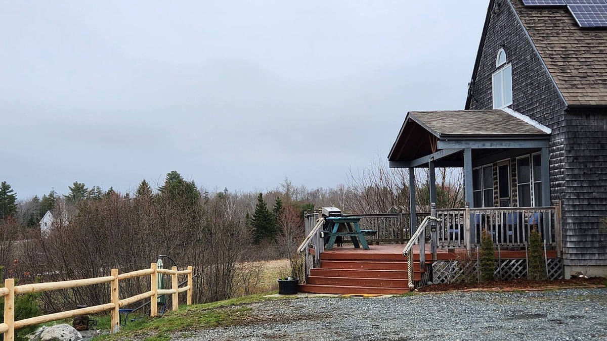 Lamoine Cottage | Beautiful and modern cape style cottage nested along the Jordan Tidal River.