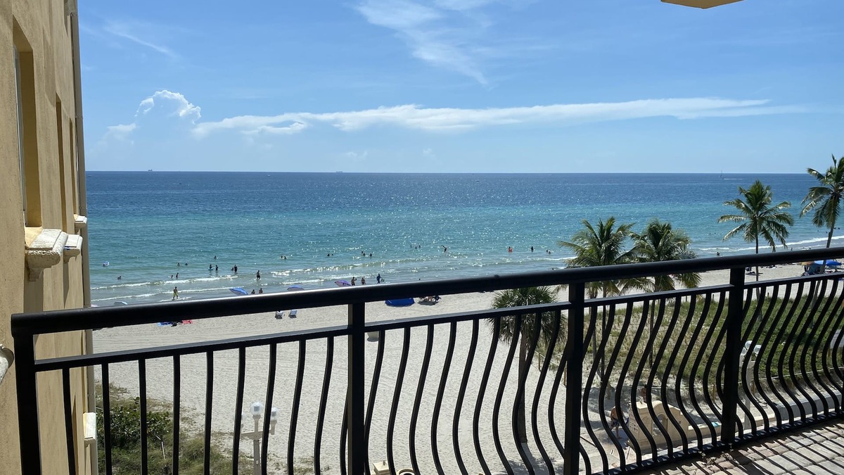 Hollywood Condo | Beautiful And Private Oceanfront Condo Directly on Hollywood Beach Boardwalk