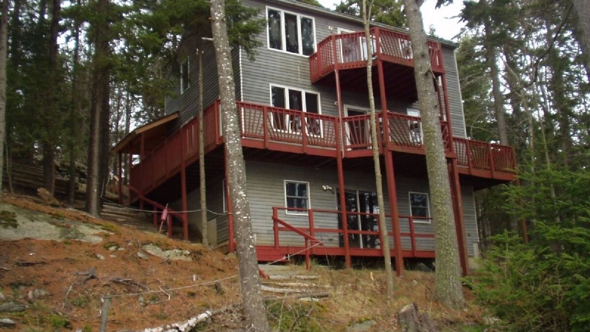 Orrs Island Cottage | Beautiful and quiet Cottage with 230' Frontage on Gun Point Cove