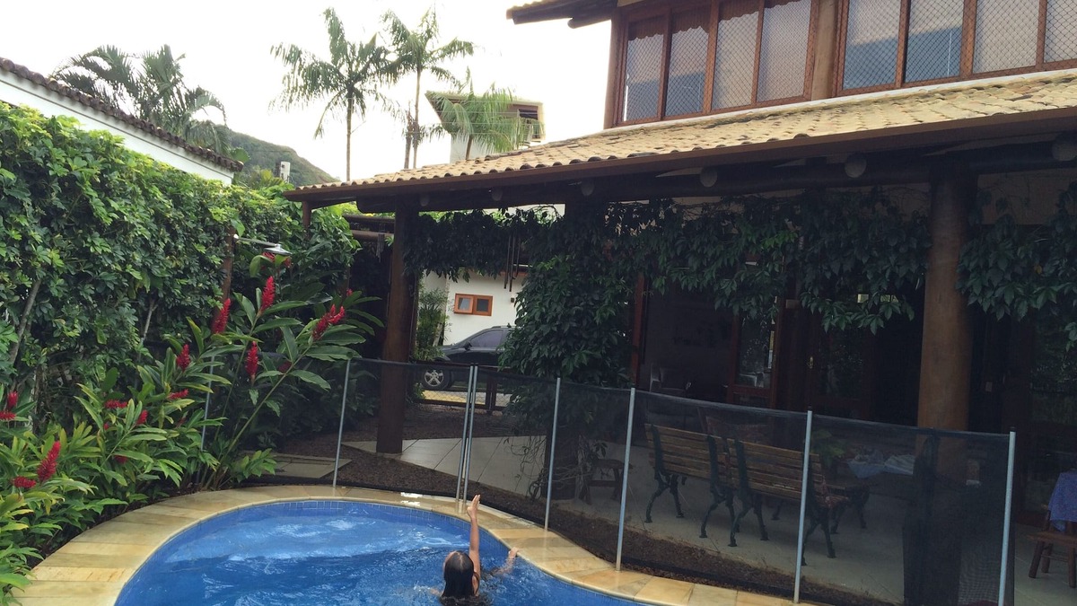 Praia do Pauba Condo | BEAUTIFUL and SAFE! 5 C AR SUITES, CLIMAT POOL, CHURRASQ + F. PIZZA PAÚBA-MARESIA