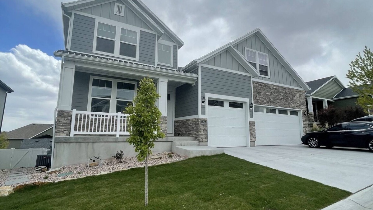 South Jordan House | Beautiful and spacious Mather in Law apartment- Basement