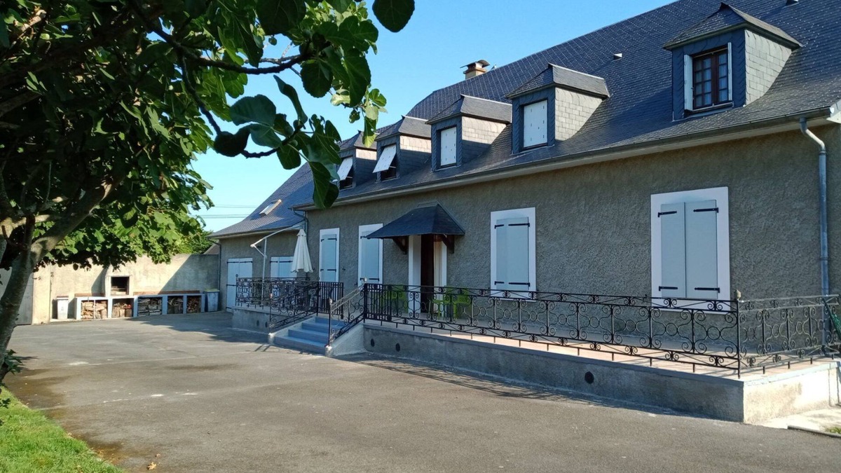 Ibos Cottage | Beautiful and spacious country residence