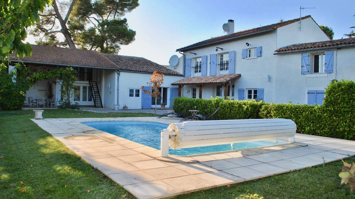 Alaigne House | Beautiful and spacious 5 bedroom house, with pool, set in 12 acres