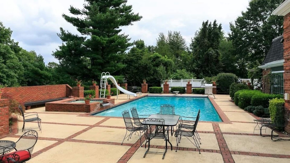 Prospect House | Beautiful and unique 6 bedrooms 6 bathrooms large pool and hot tub 7000sqft