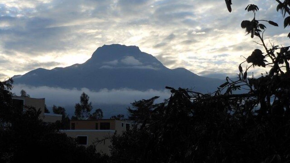 Cotacachi Condo | Beautiful Andes Mountains Condo