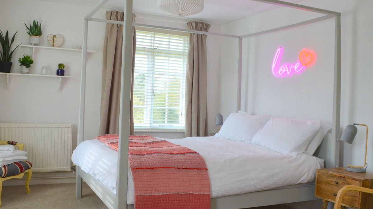 Norwich Cottage | Beautiful Annex set in Idyllic Rural Location on the Norfolk/suffolk Border
