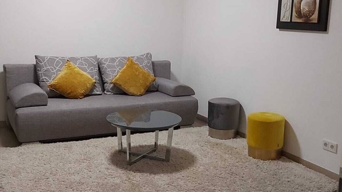 Maxhutte-Haidhof Apartment | Beautiful apartment in a quiet neighborhood