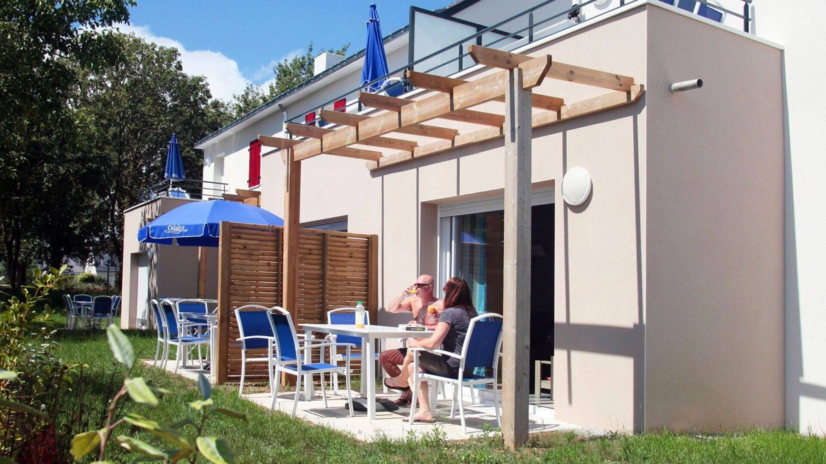 Baden Apartment | Beautiful apartment for 6 guests with pool, TV, terrace, pets allowed and parking