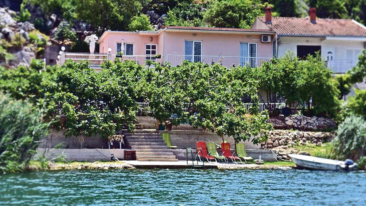 Ploce Apartment | Beautiful apartment in Bacinska jezera