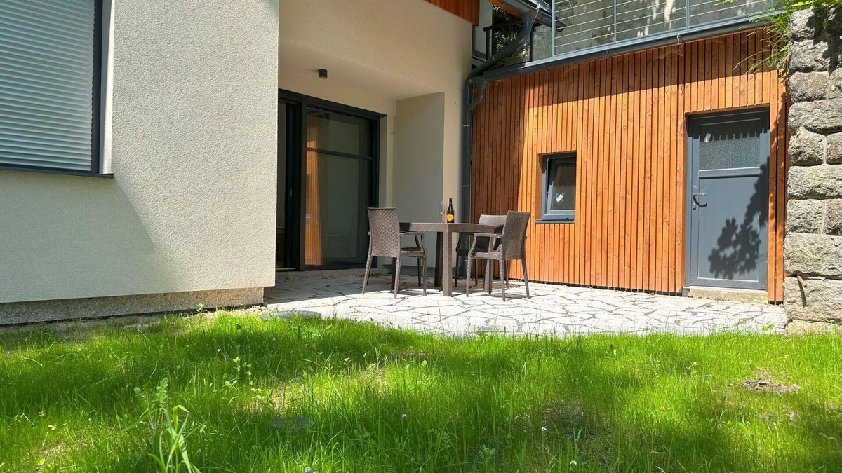Janov nad Nisou Apartment | Beautiful apartment for 3 people with WIFI, TV, terrace and parking