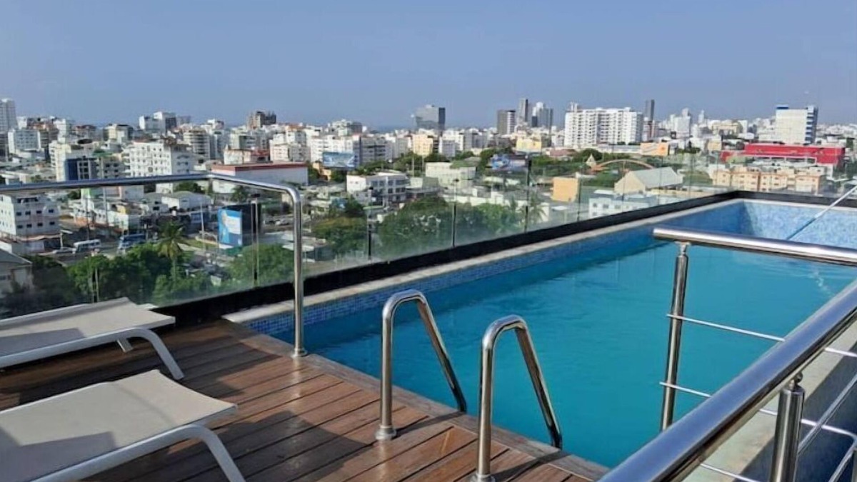 Evaristo Morales Apartment | Beautiful apartment with infinity pool