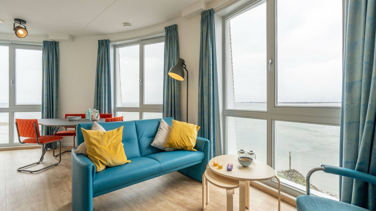 Scherpenisse Apartment | Beautiful apartment with sea view