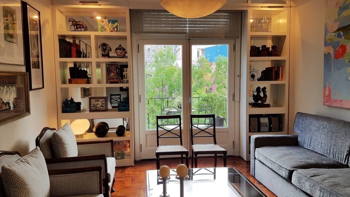 Recoleta Apartment | Beautiful apartment with french balcony.