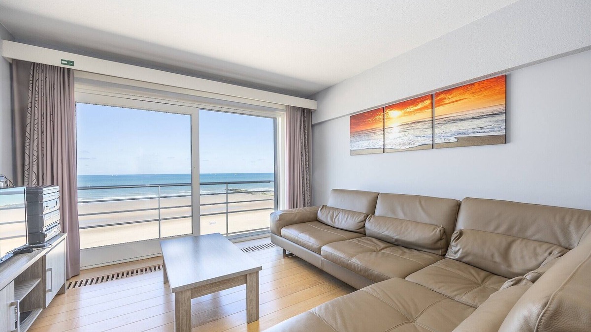 Middelkerke Apartment | Beautiful apartment with sea-views