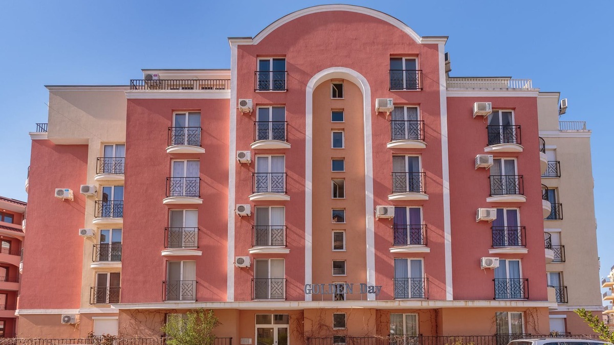 Chaika Apartment | Beautiful apartment- 5 min from the beach!