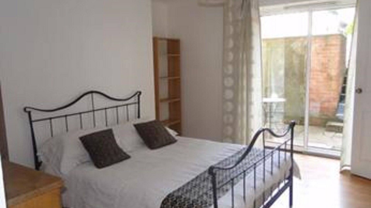 Pontcanna Apartment | Beautiful Apartment 10 Minute walk from Principality stadium