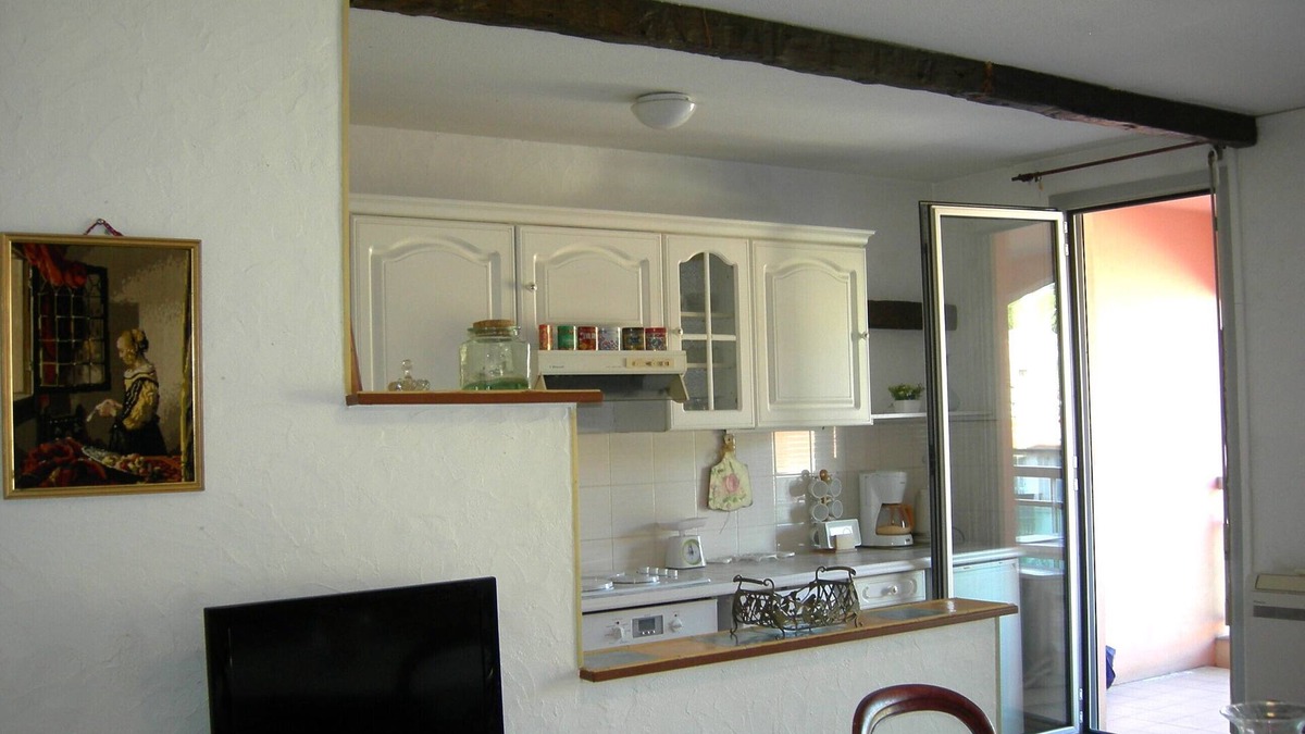 La Madeleine Apartment | Beautiful apartment and garage 5 minutes walk from the beach