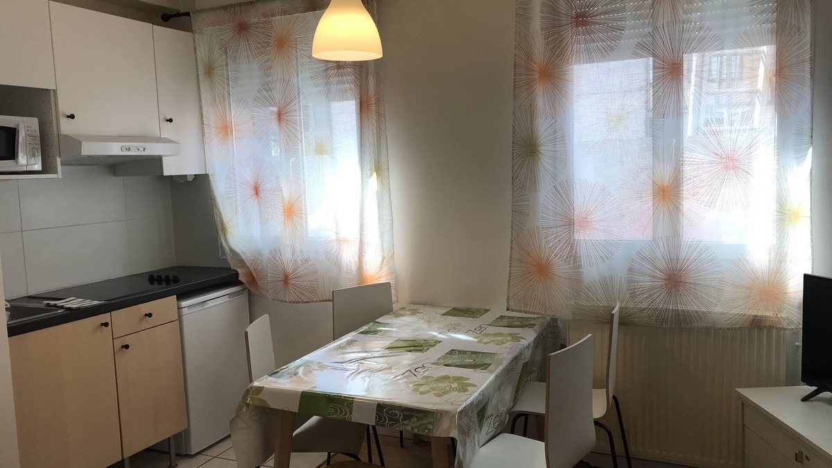Pantin Apartment | Beautiful apartment at the Paris gate