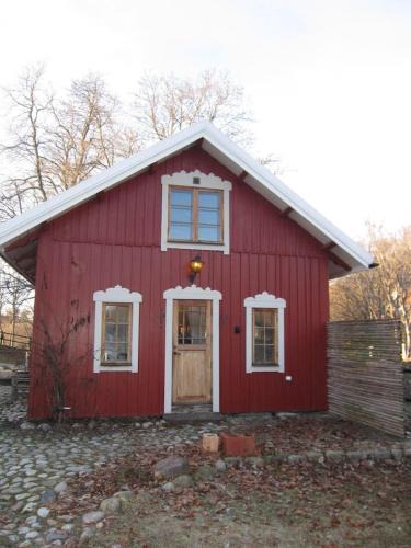 Sodertalje Apartment | Beautiful apartment close to lake Mälaren