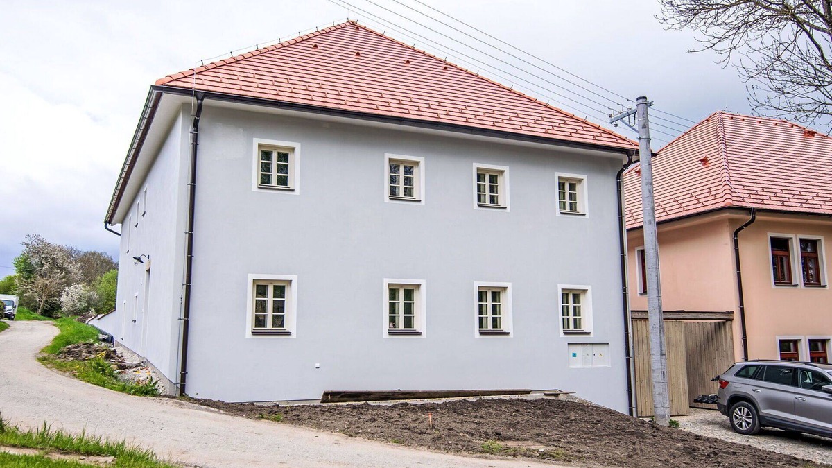 Horni Plana Apartment | Beautiful apartment for 10 people with WIFI, terrace, pets allowed and parking