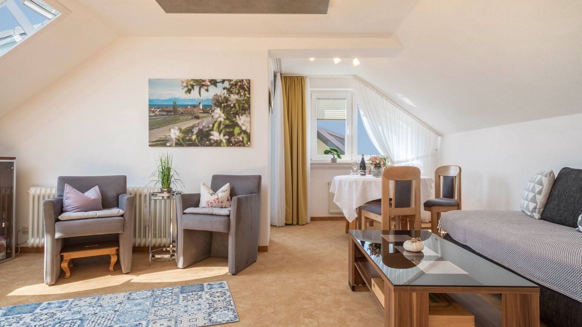 Immenstaad am Bodensee Apartment | Beautiful Apartment “Lilo” very close to Lake Constance with Lake and Mountain View