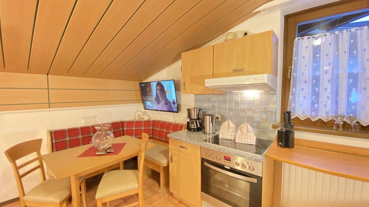 Saalbach-Hinterglemm Apartment | Beautiful apartment for 4 people with WIFI, TV, terrace and panoramic view