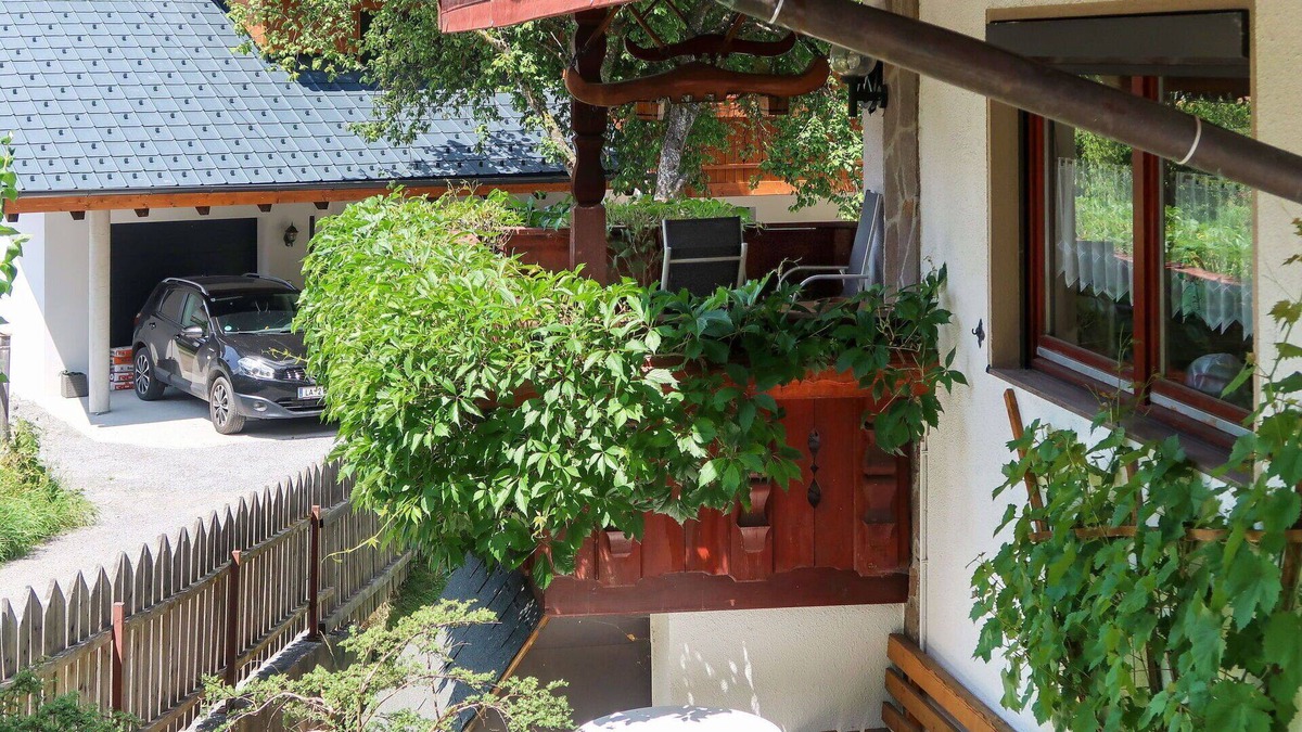 Tobadill Apartment | Beautiful apartment for 7 guests with WIFI, TV, balcony and parking