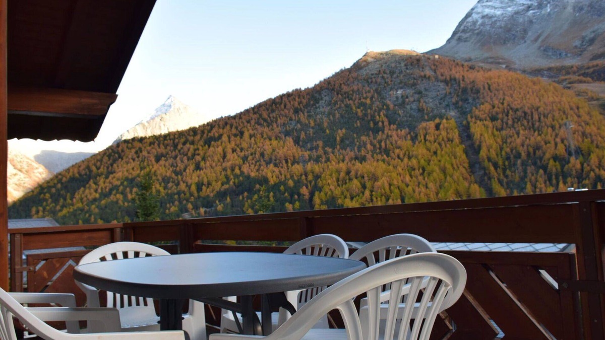 Saas-Fee Apartment | Beautiful apartment for 8 guests with WIFI