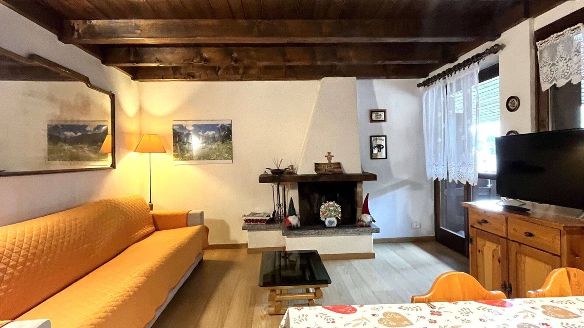 Giustino Apartment | Beautiful apartment for 6 guests with WIFI, TV and balcony