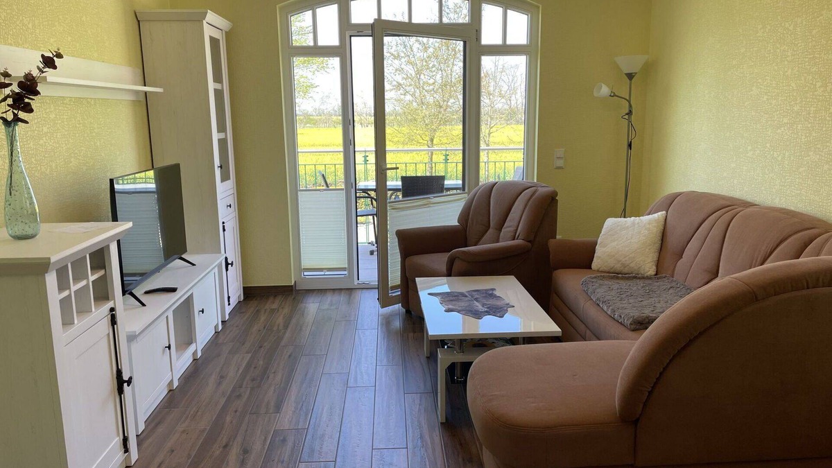 Splietsdorf Apartment | Beautiful apartment for 3 people with WIFI, TV, balcony, pets allowed and parking