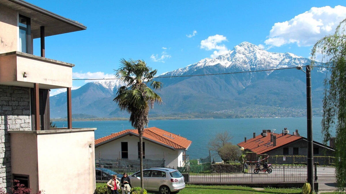Aurogna Apartment | Beautiful apartment for 9 guests with hot tub, WIFI, TV, patio, pets allowed and parking