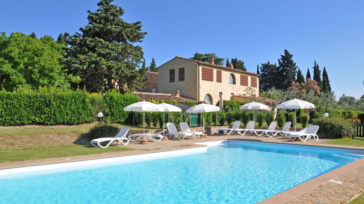 Tavarnelle Val di Pesa Apartment | Beautiful apartment for 4 guests with pool, A/C, WIFI and panoramic view, close to Greve In Chia.