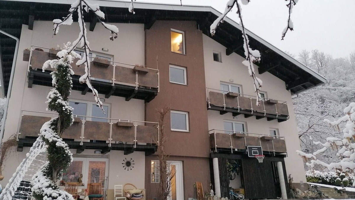 Pians Apartment | Beautiful apartment for 4 people with WIFI, TV, balcony and parking